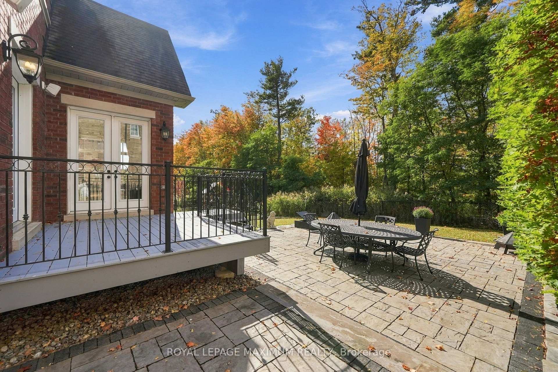 Photo 43 of 124 Annsleywood Court, Vaughan, Kleinburg — HOMEH