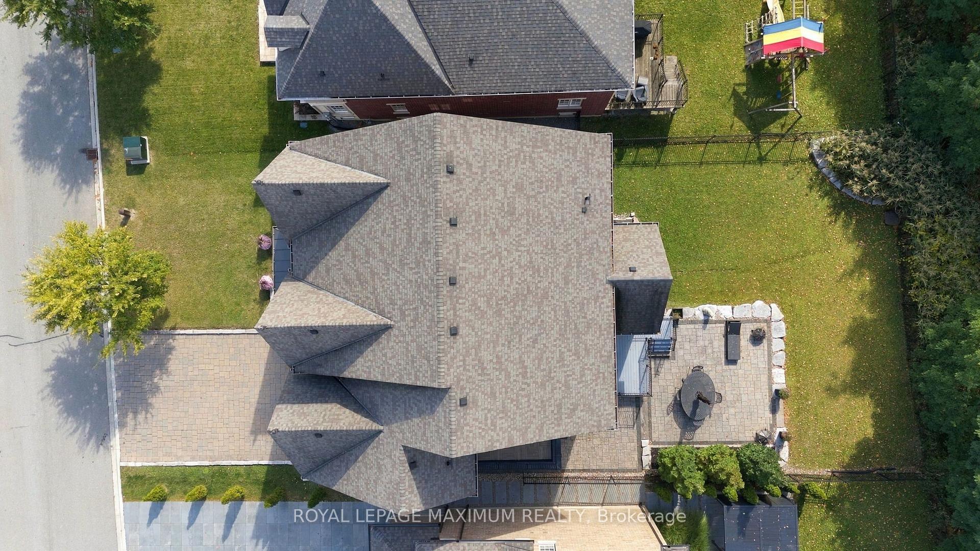 Photo 46 of 124 Annsleywood Court, Vaughan, Kleinburg — HOMEH