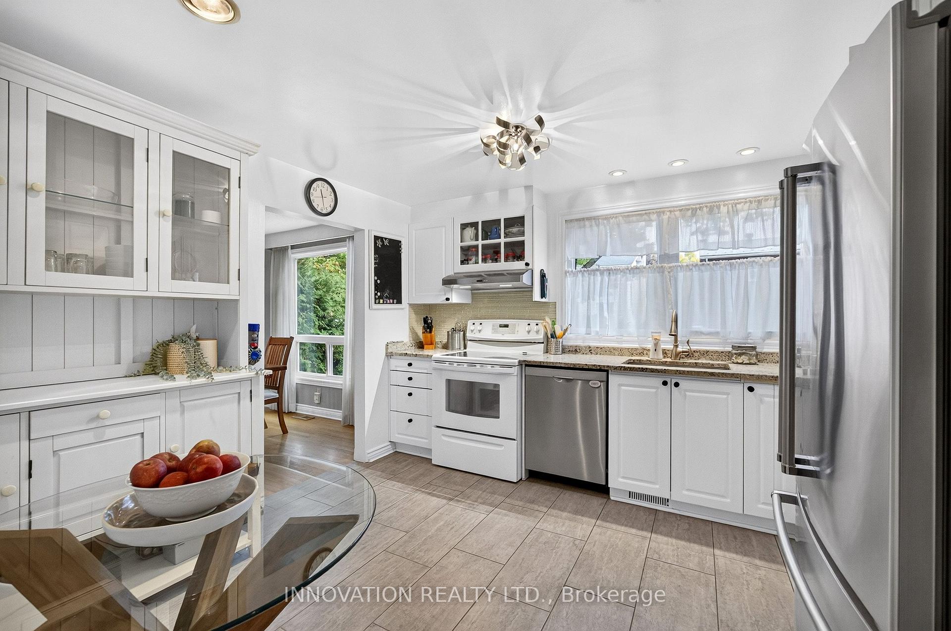 Photo 19 of 11 Welkin Crescent, Ottawa, Borden Farm/Stewart Farm/Carleton Heights/Parkwood Hills — HOMEH