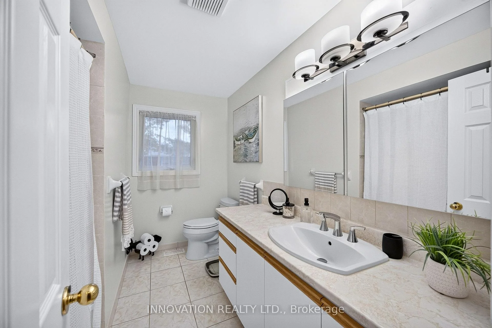 Photo 38 of 11 Welkin Crescent, Ottawa, Borden Farm/Stewart Farm/Carleton Heights/Parkwood Hills — HOMEH