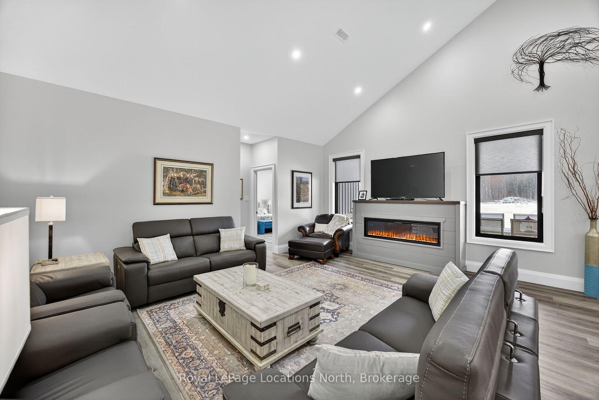 Photo 16 of 3511 Rainbow Valley Road W, Springwater, Rural Springwater — HOMEH