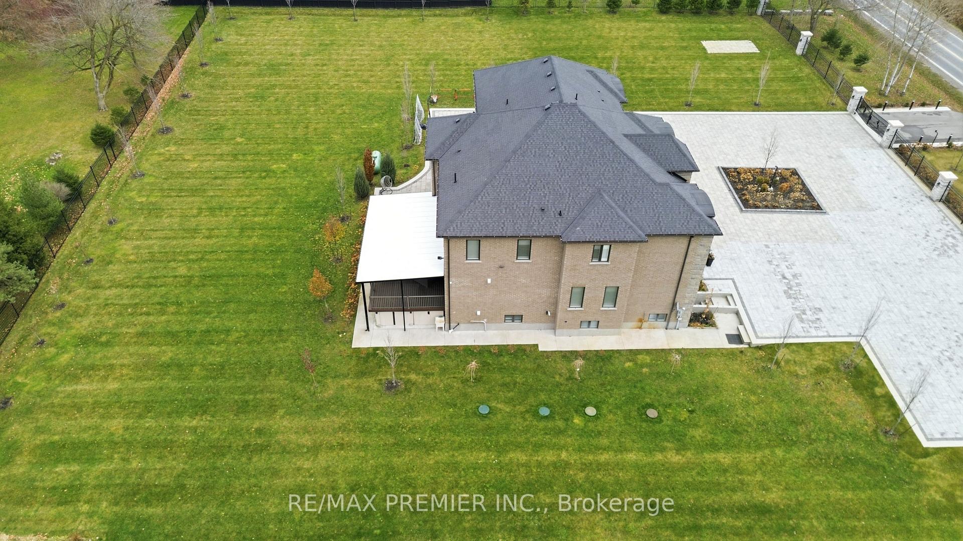 Photo 9 of 2180 King Vaughan Road S, Vaughan, Maple — HOMEH