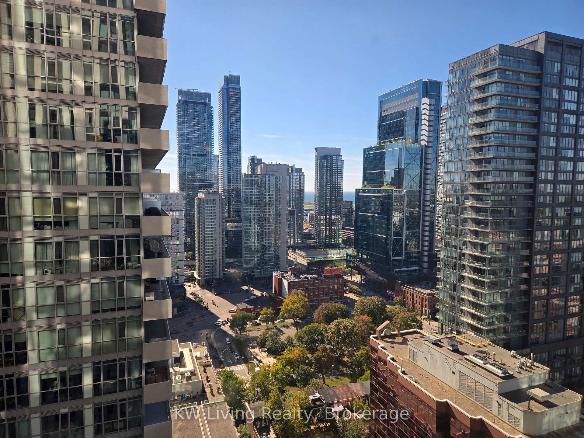 Photo 8 of Unit 2816, 400 King Street W, Toronto, Waterfront Communities — HOMEH
