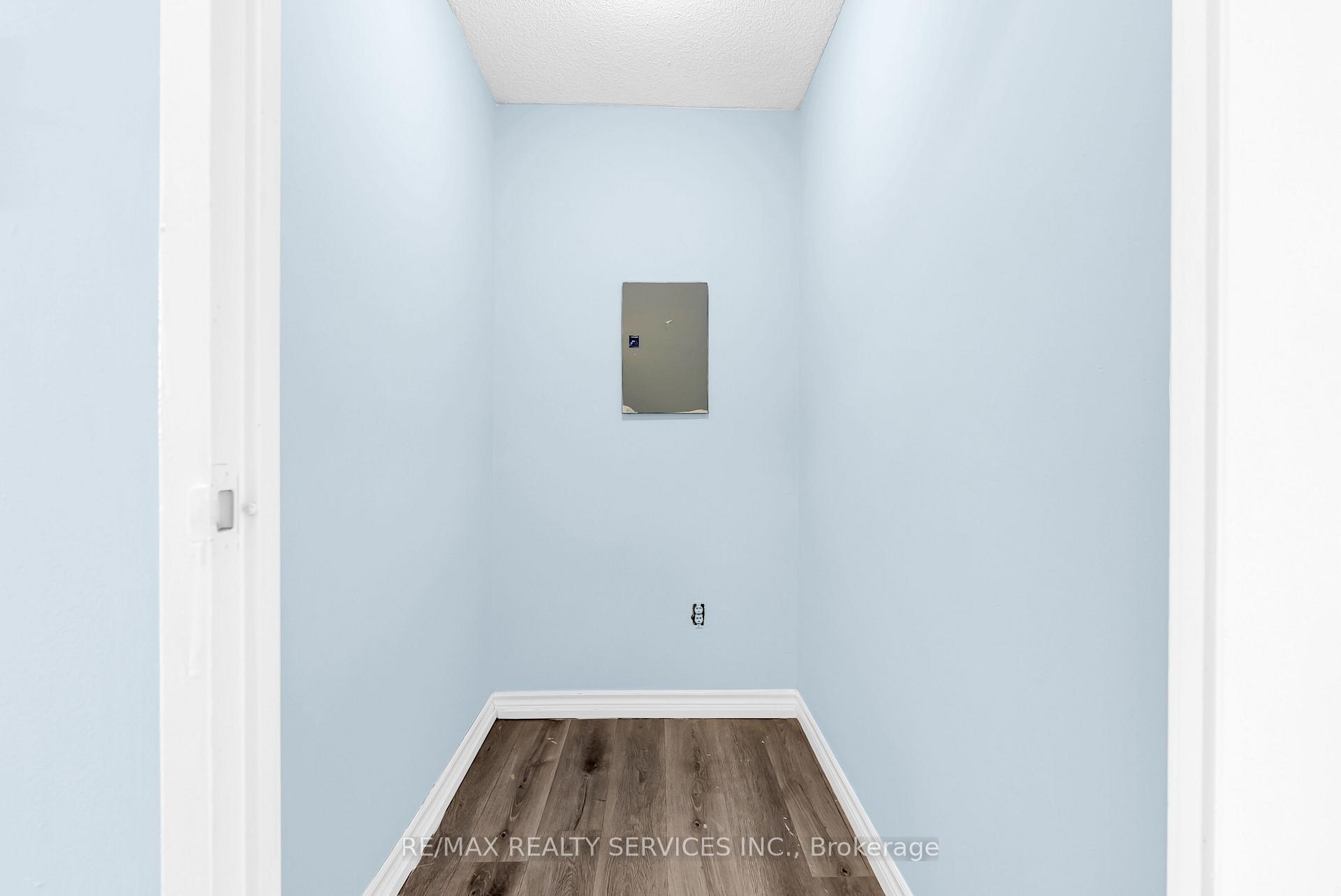 Photo 29 of Unit 306, 21 Markbrook Lane N, Etobicoke, Mount Olive-Silverstone-Jamestown — HOMEH