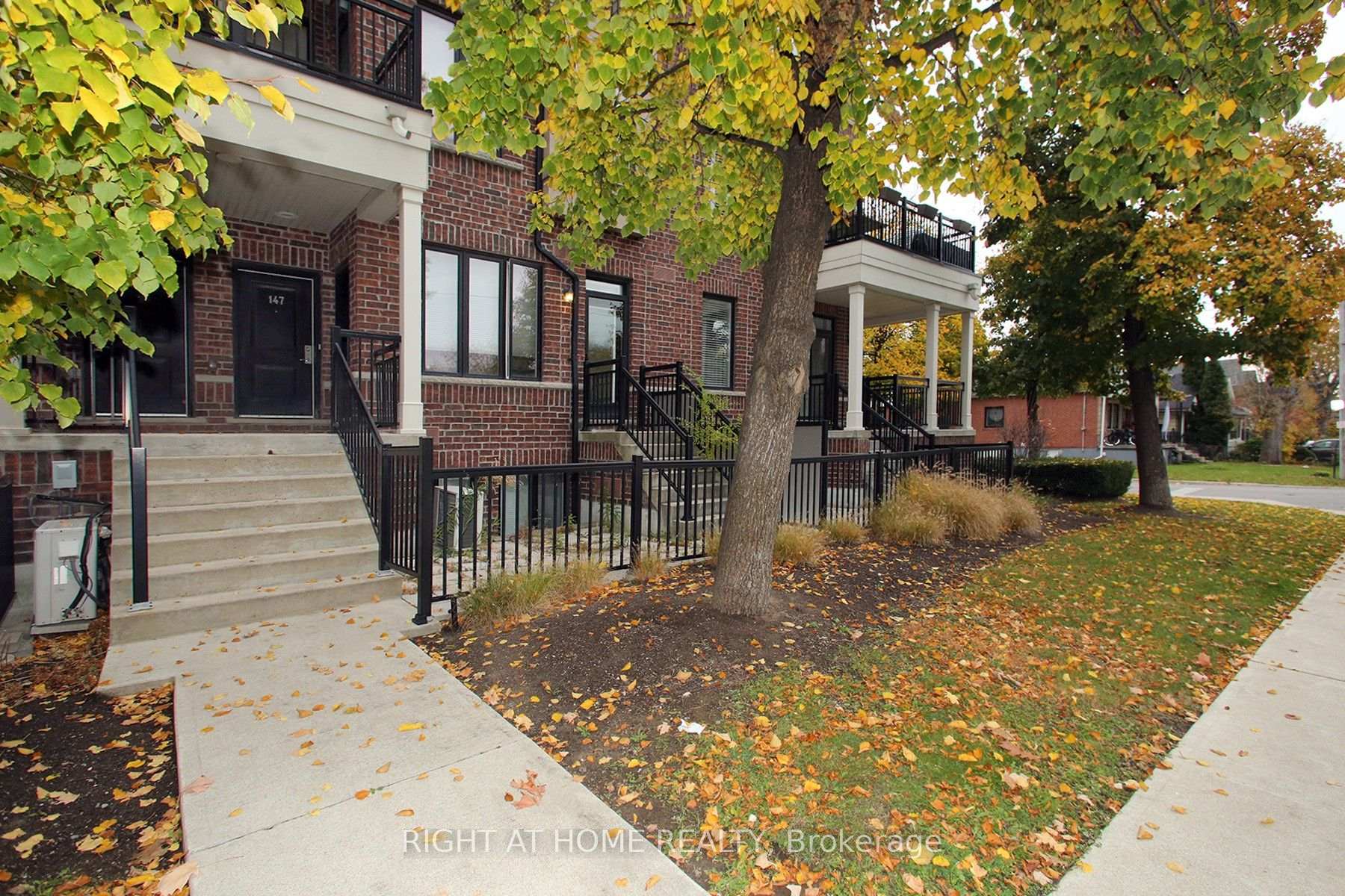 Photo of Unit 147, 50 Carnation Avenue