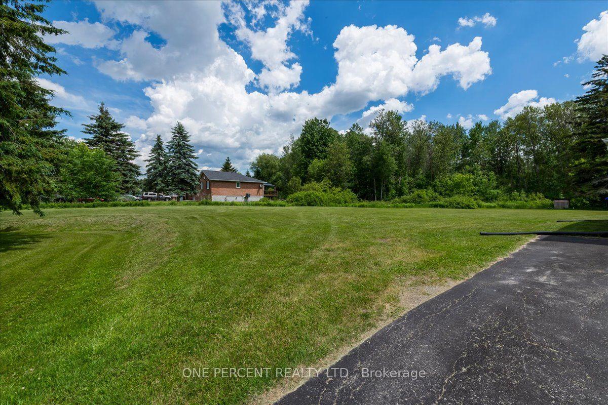 Photo 2 of 1235 Gilford Road, Innisfil, Gilford — HOMEH