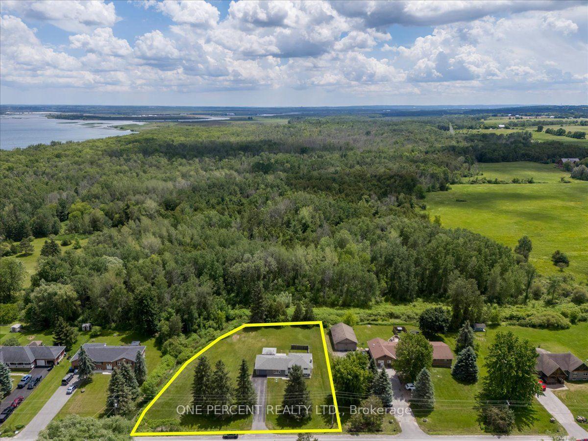 Photo 3 of 1235 Gilford Road, Innisfil, Gilford — HOMEH