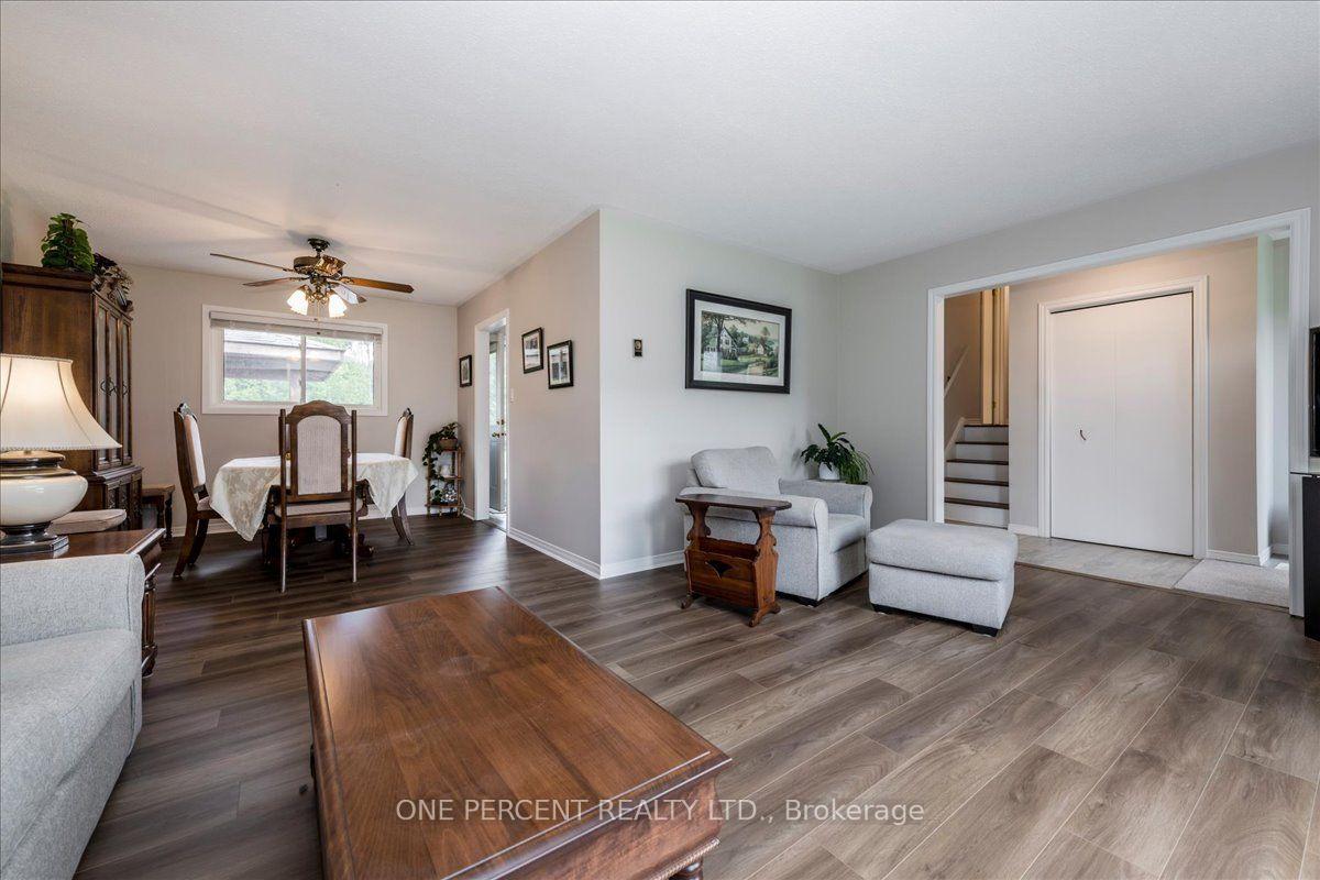 Photo 4 of 1235 Gilford Road, Innisfil, Gilford — HOMEH