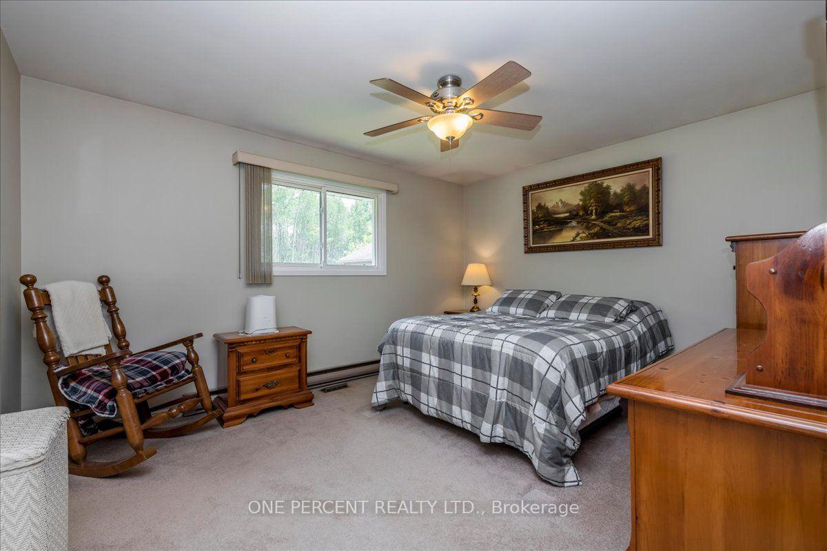 Photo 11 of 1235 Gilford Road, Innisfil, Gilford — HOMEH