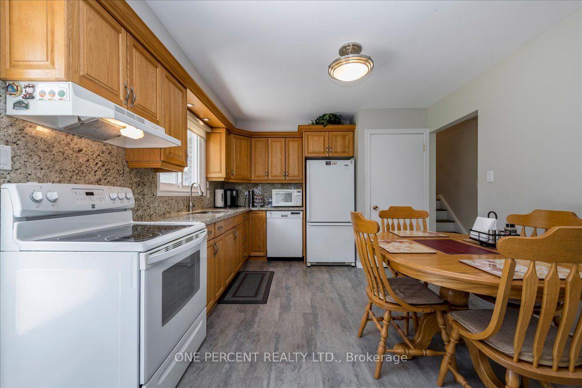 Photo 38 of 1235 Gilford Road, Innisfil, Gilford — HOMEH
