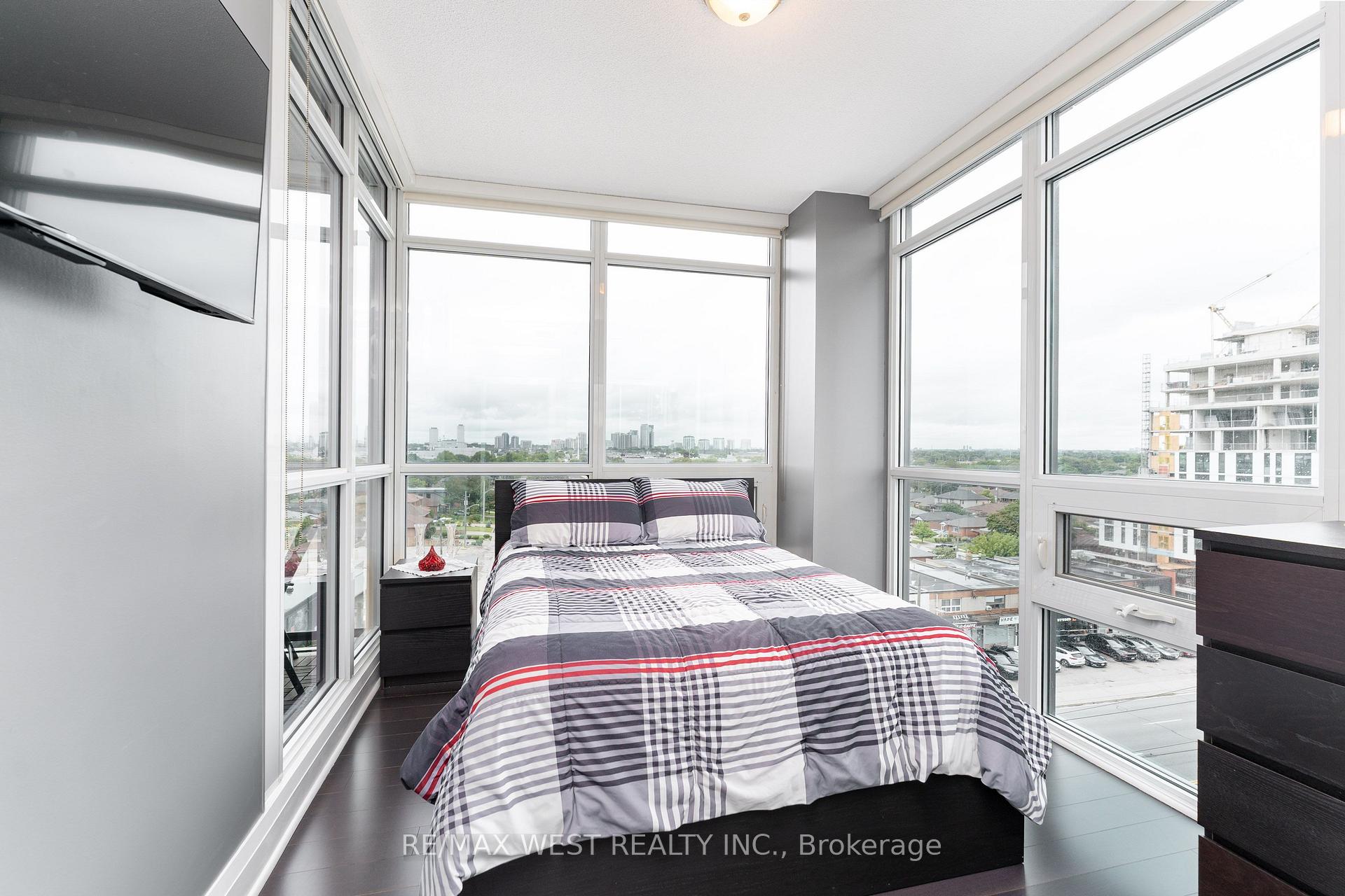 Photo 3 of Unit 710, 1185 The Queensway, Etobicoke, Islington-City Centre West — HOMEH