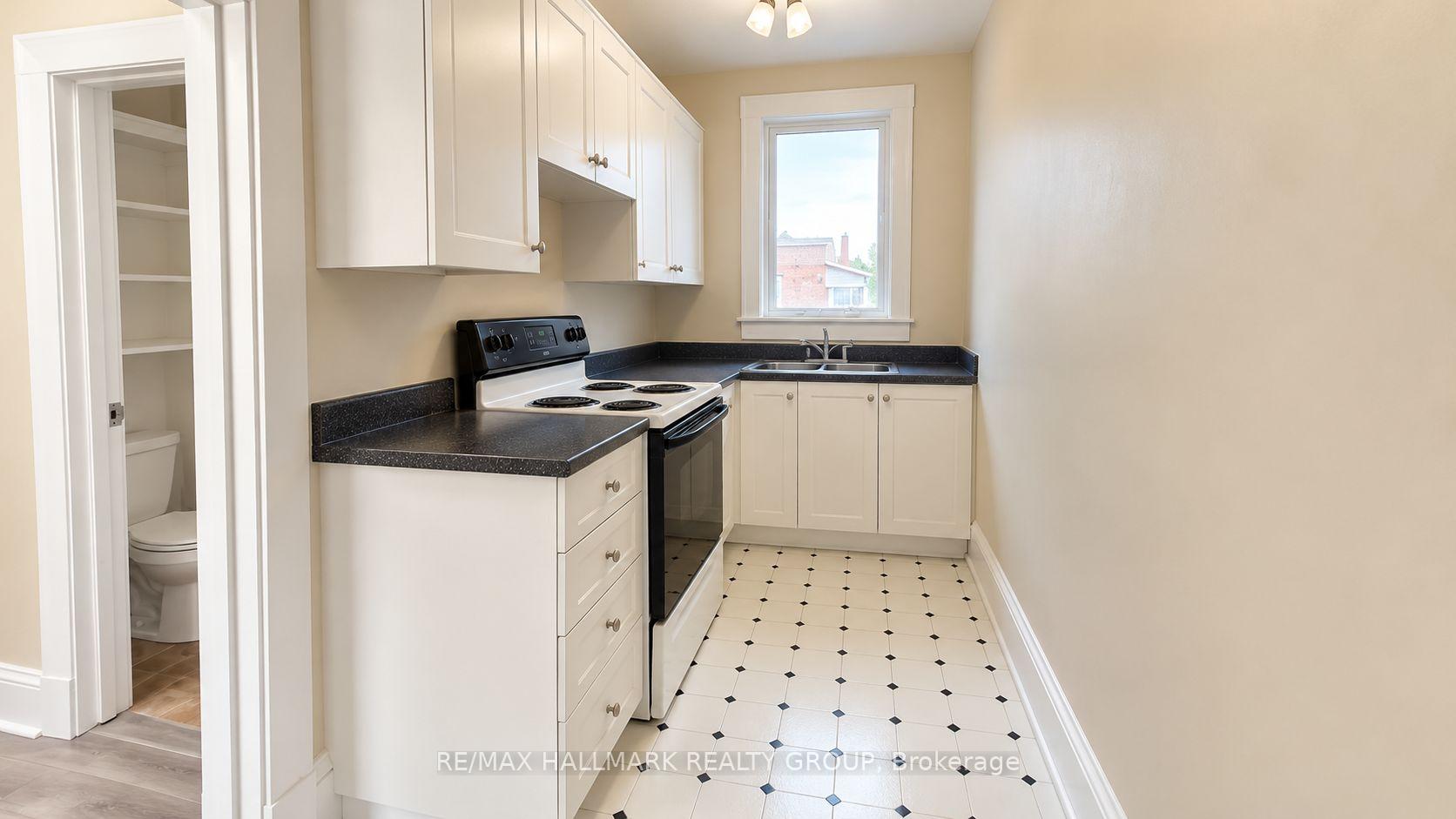 Photo 5 of Unit 3, 94 Fairmont Avenue, Ottawa, Hintonburg — HOMEH