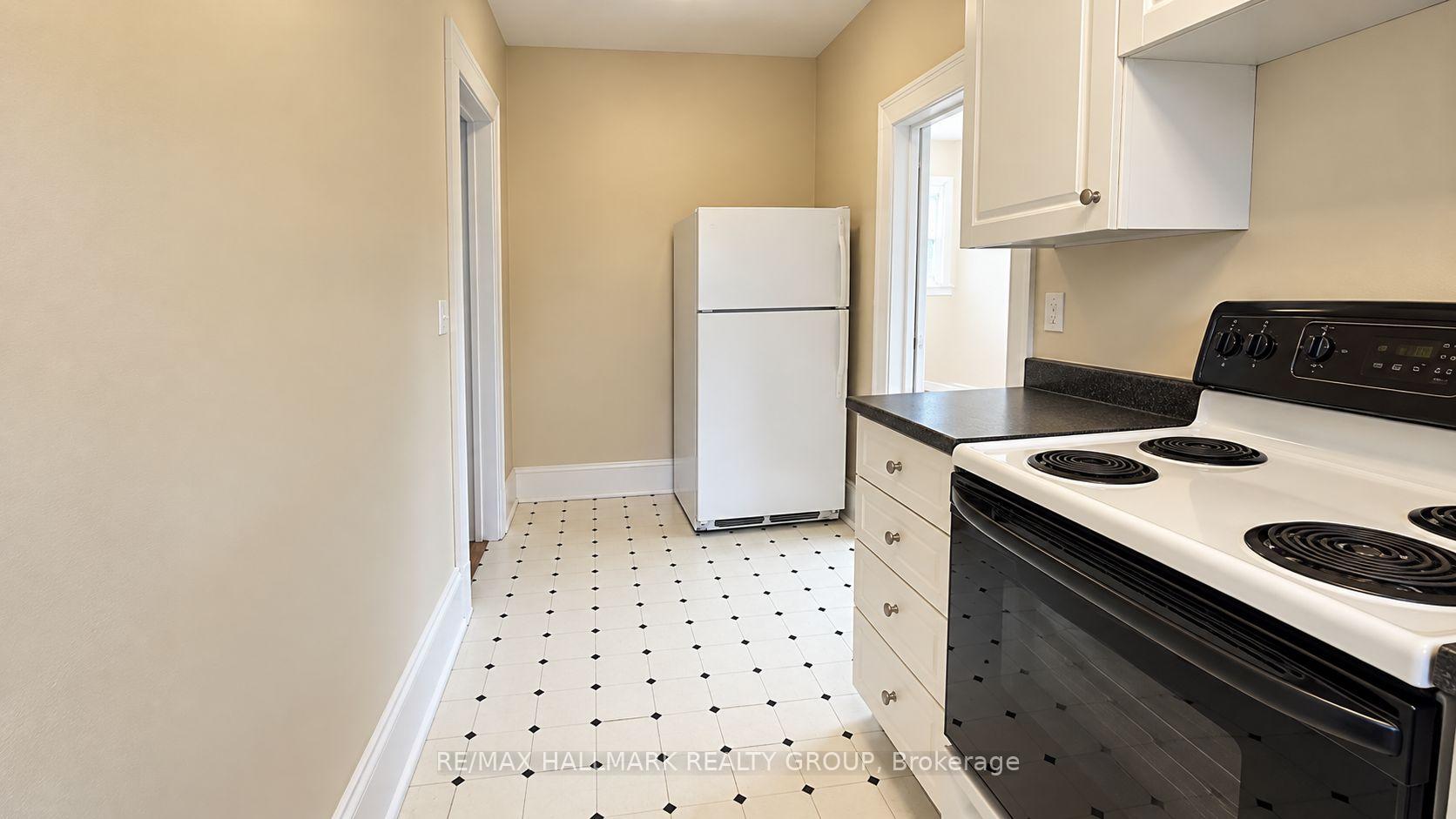 Photo 6 of Unit 3, 94 Fairmont Avenue, Ottawa, Hintonburg — HOMEH