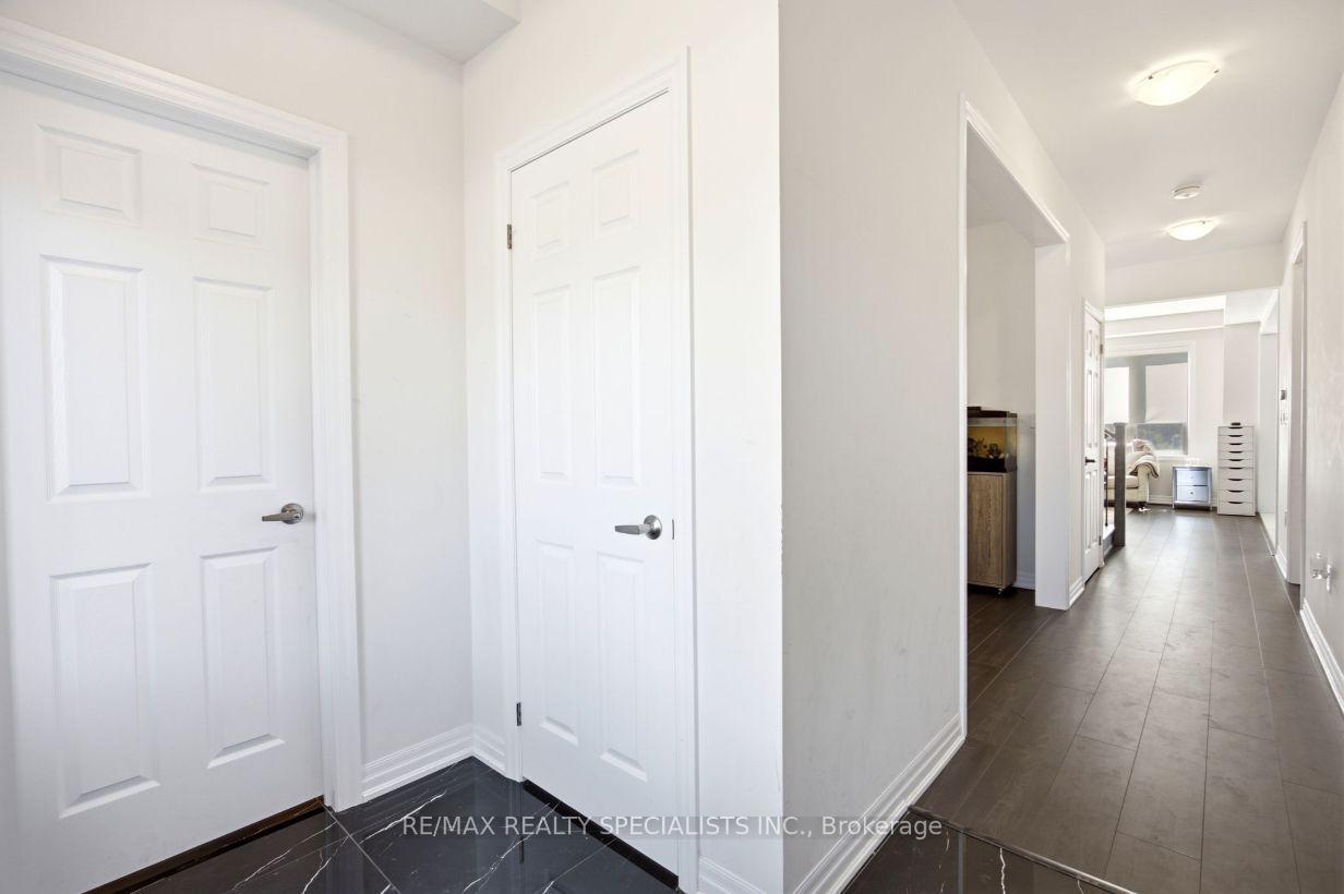 Photo 5 of 27 Salmon Crescent, Clarington, Newcastle — HOMEH