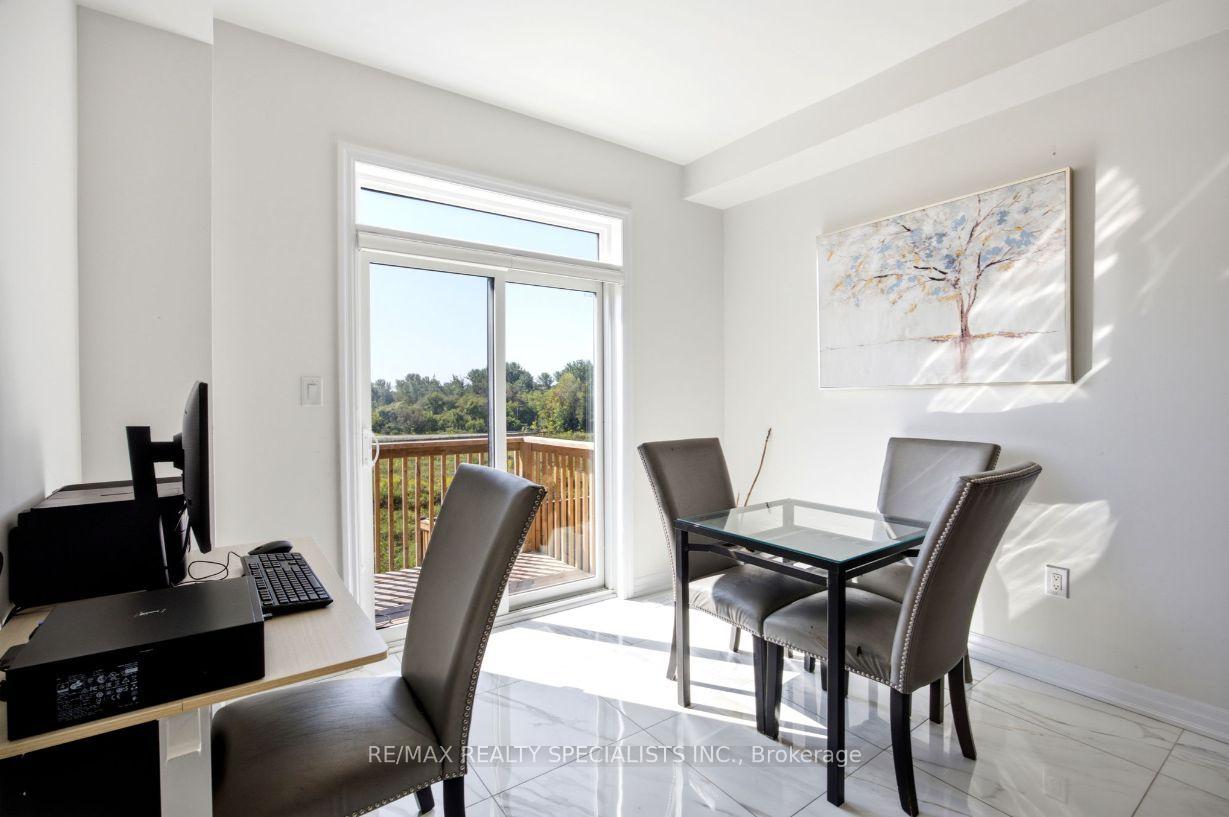 Photo 14 of 27 Salmon Crescent, Clarington, Newcastle — HOMEH