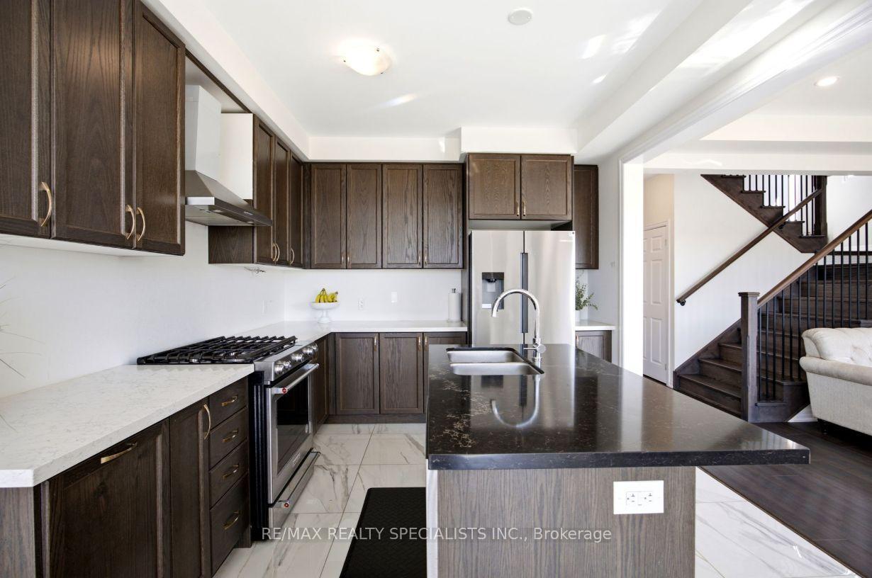 Photo 16 of 27 Salmon Crescent, Clarington, Newcastle — HOMEH