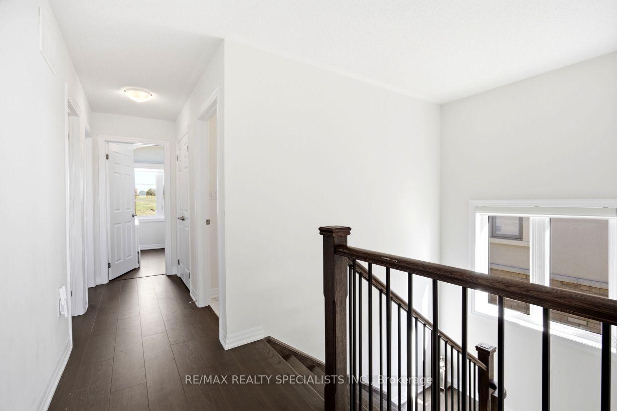 Photo 22 of 27 Salmon Crescent, Clarington, Newcastle — HOMEH