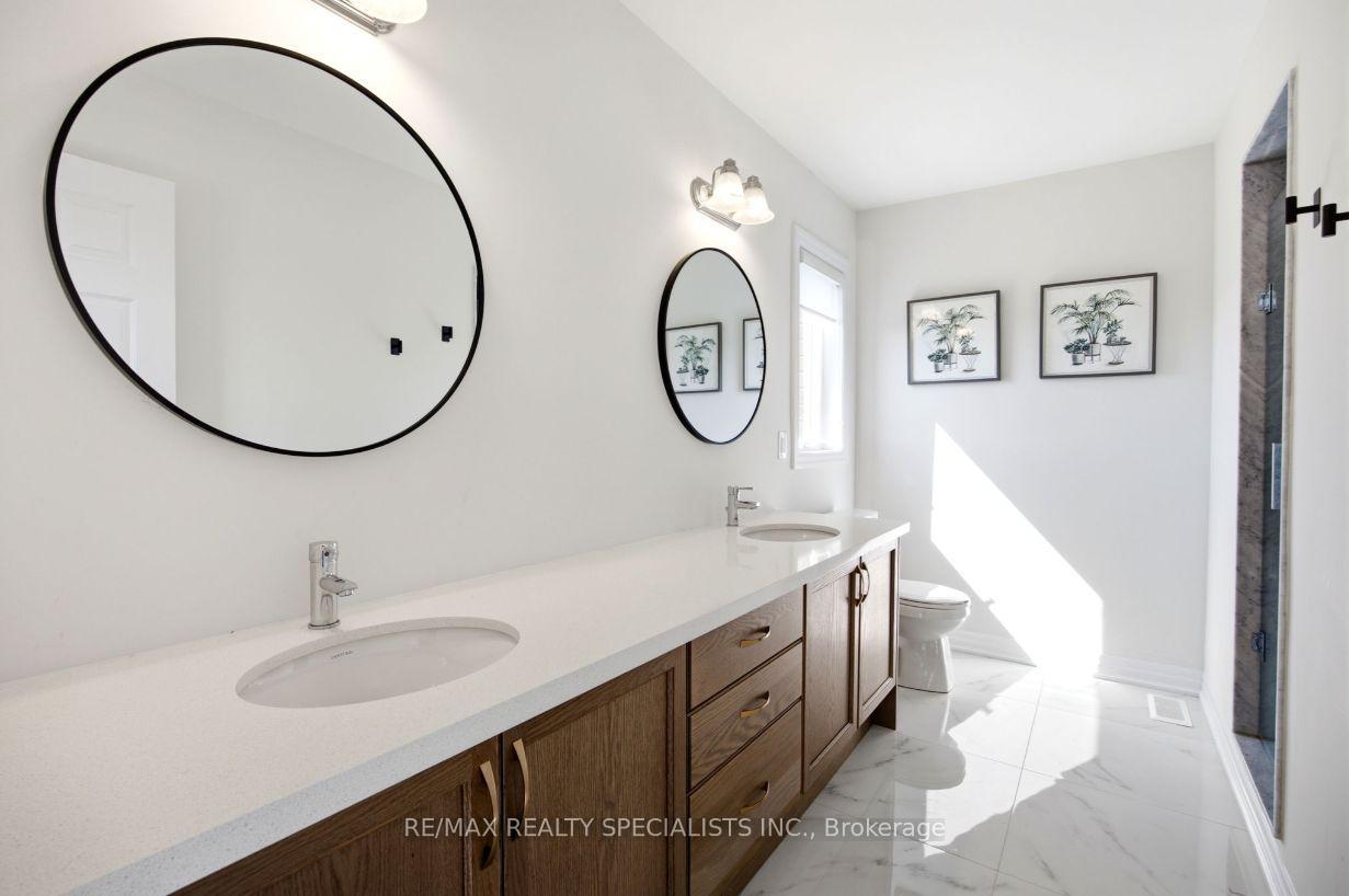 Photo 25 of 27 Salmon Crescent, Clarington, Newcastle — HOMEH
