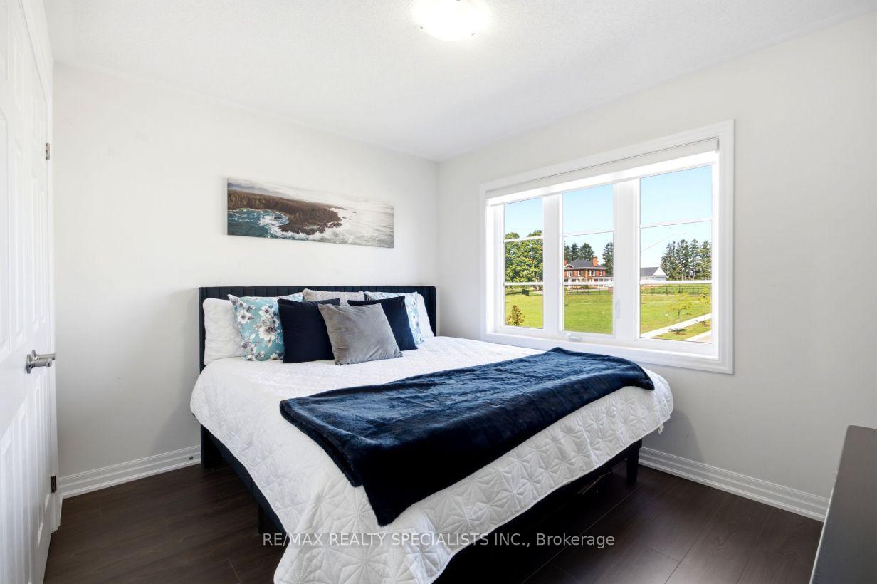 Photo 26 of 27 Salmon Crescent, Clarington, Newcastle — HOMEH