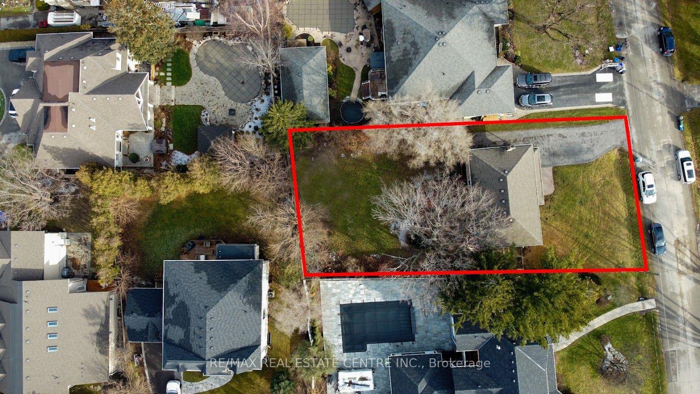 Photo 4 of 1077 Selby Avenue, Oakville, West — HOMEH