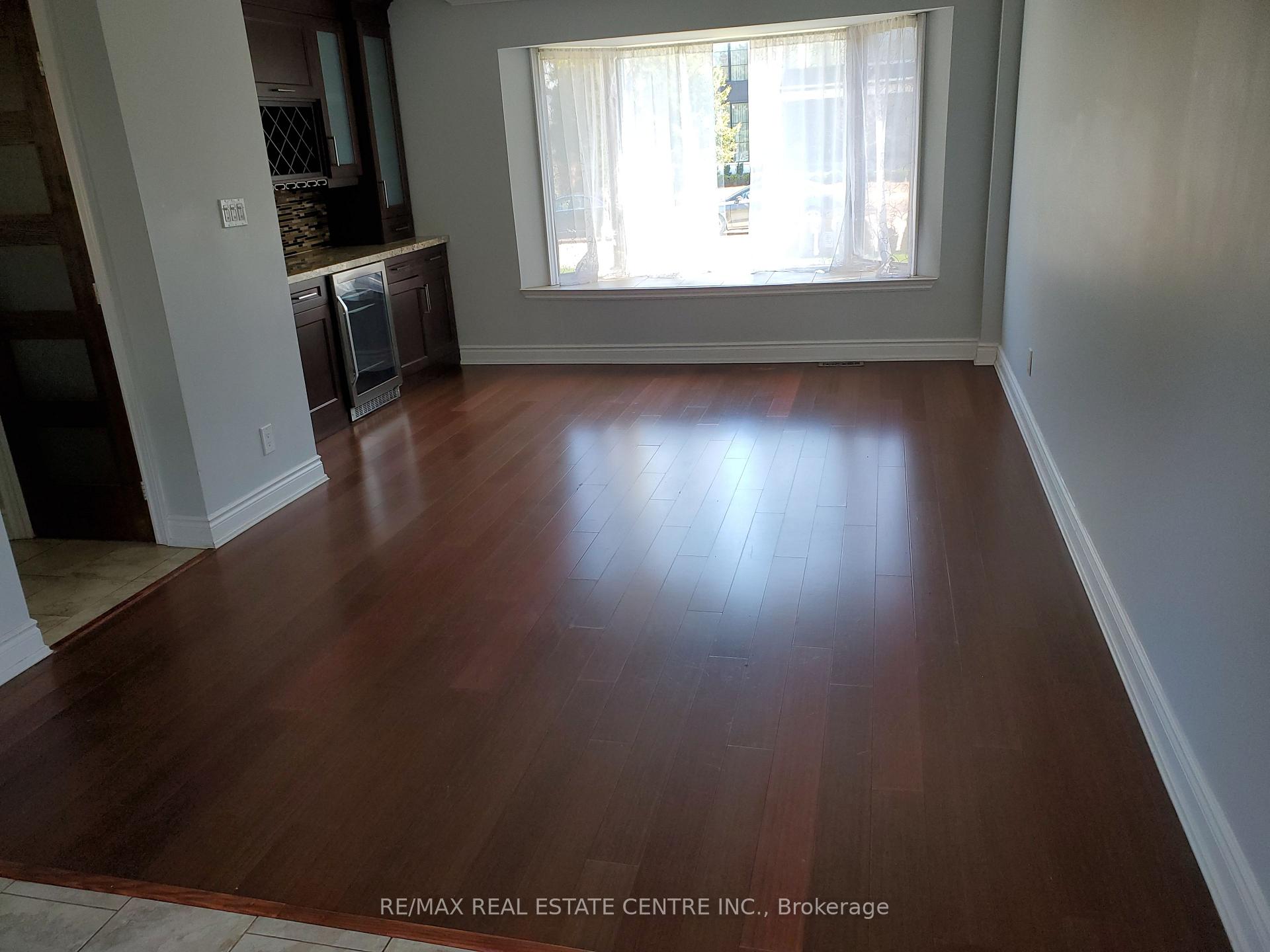 Photo 20 of 1077 Selby Avenue, Oakville, West — HOMEH
