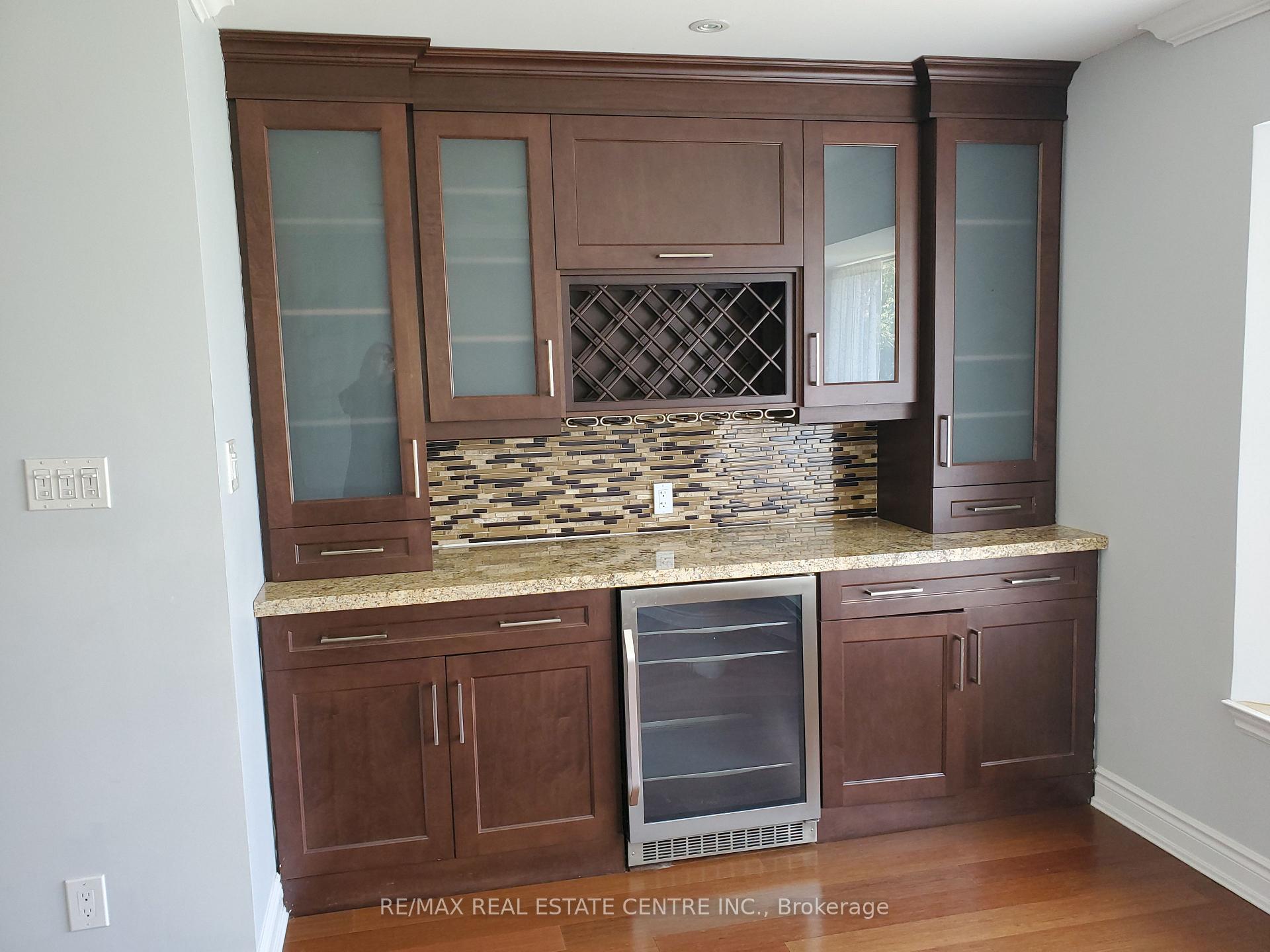Photo 23 of 1077 Selby Avenue, Oakville, West — HOMEH