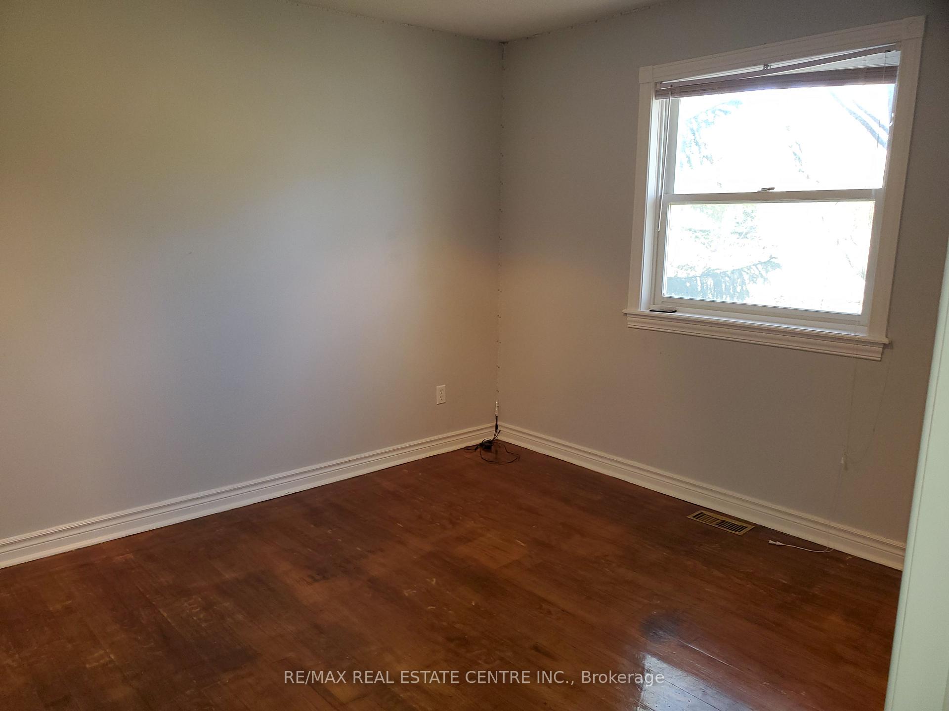 Photo 32 of 1077 Selby Avenue, Oakville, West — HOMEH