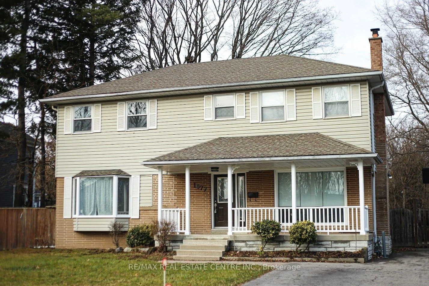 Photo 12 of 1077 Selby Avenue, Oakville, West — HOMEH