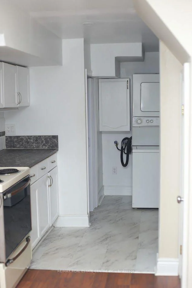 Photo 15 of 1077 Selby Avenue, Oakville, West — HOMEH