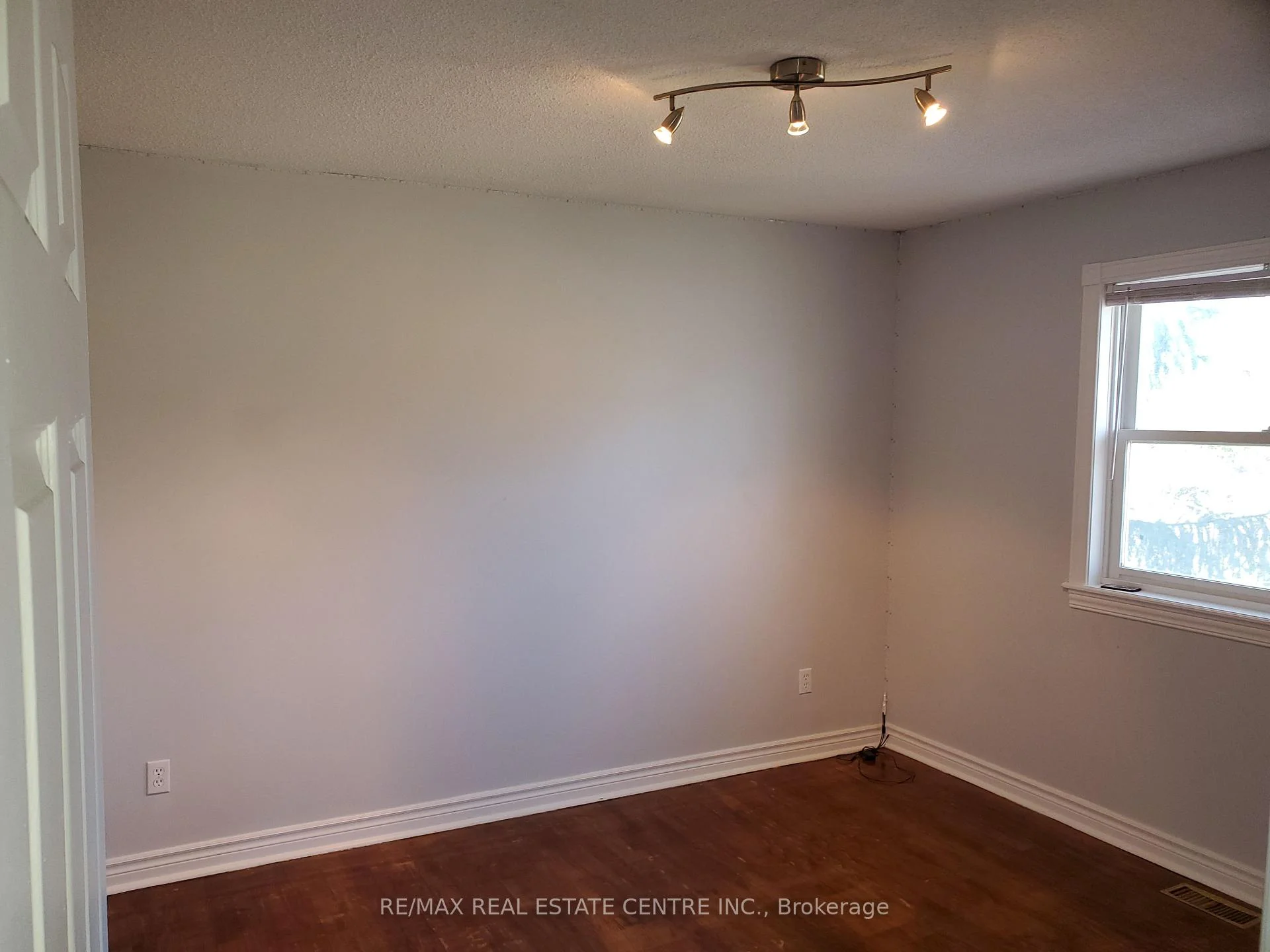 Photo 43 of 1077 Selby Avenue, Oakville, West — HOMEH