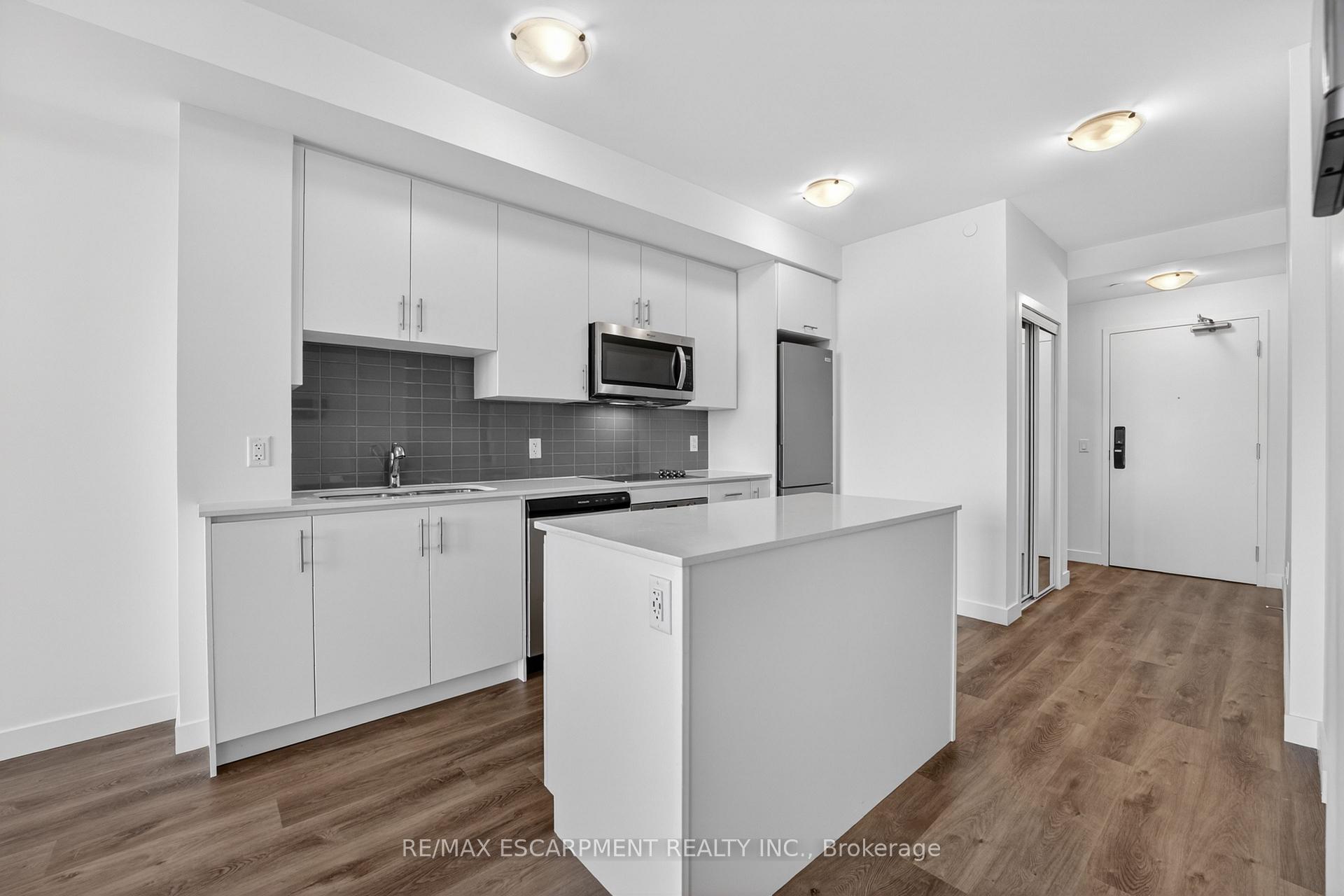 Photo 9 of Unit 822, 461 Green Road, Hamilton, Stoney Creek — HOMEH