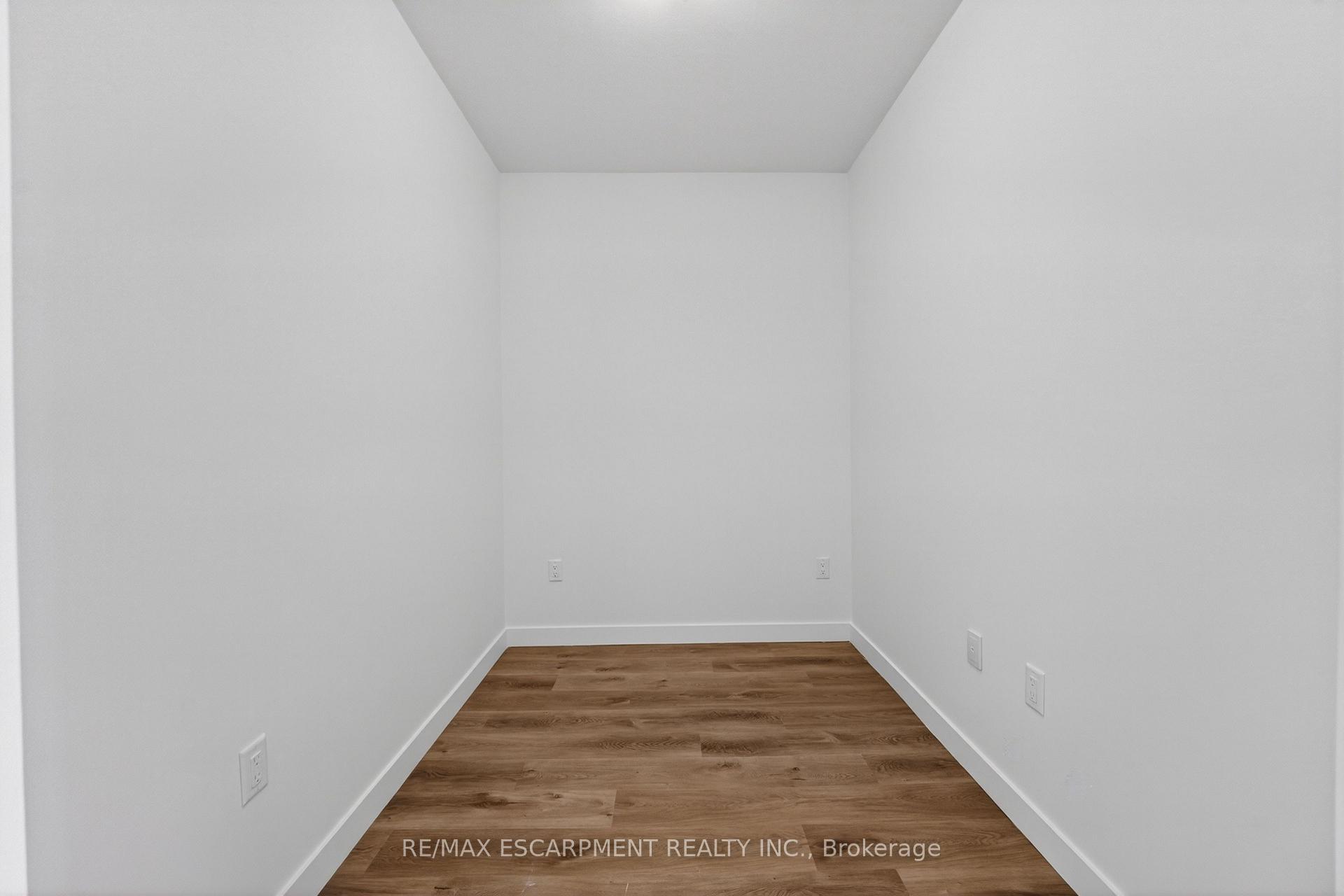 Photo 16 of Unit 822, 461 Green Road, Hamilton, Stoney Creek — HOMEH
