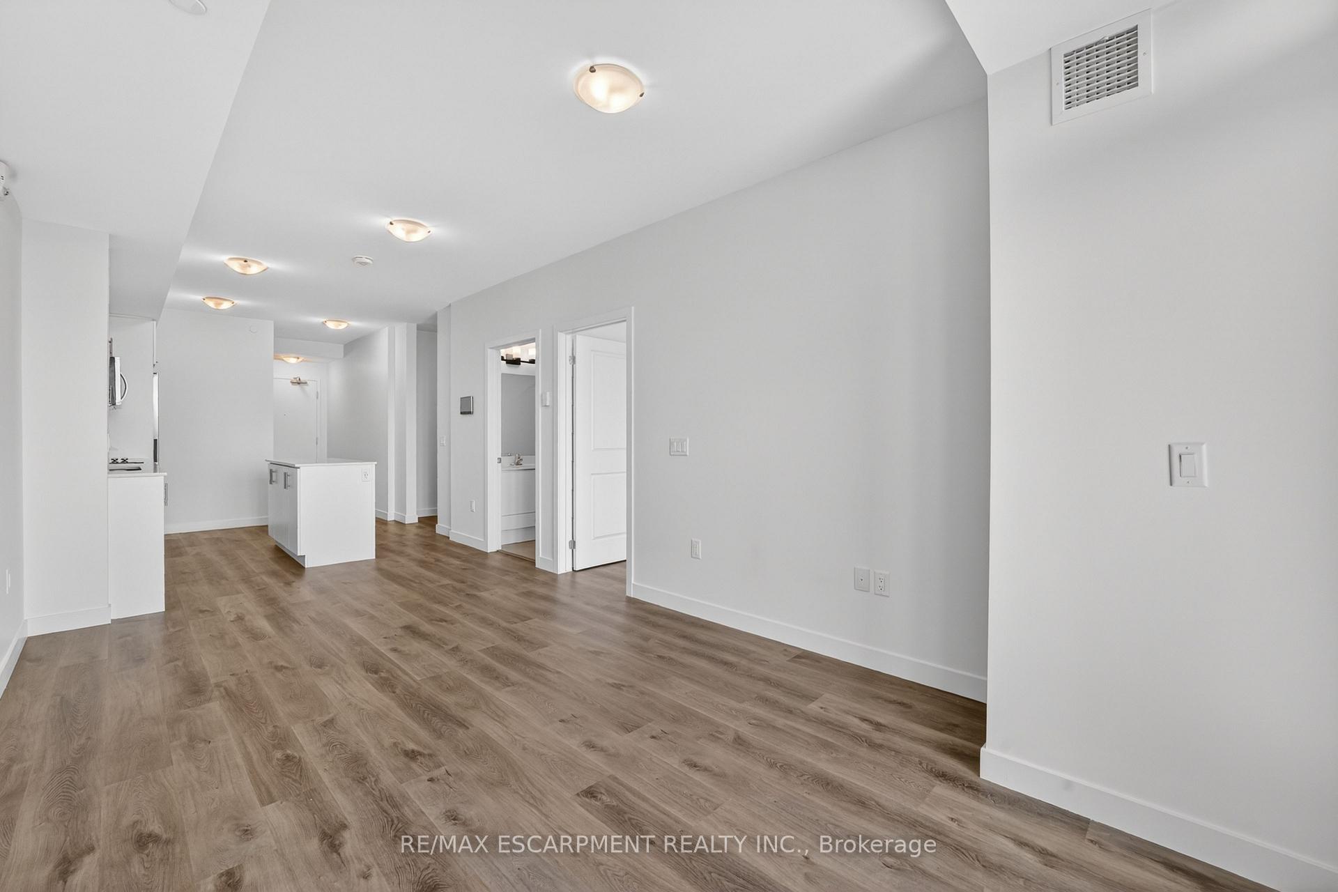 Photo 22 of Unit 822, 461 Green Road, Hamilton, Stoney Creek — HOMEH
