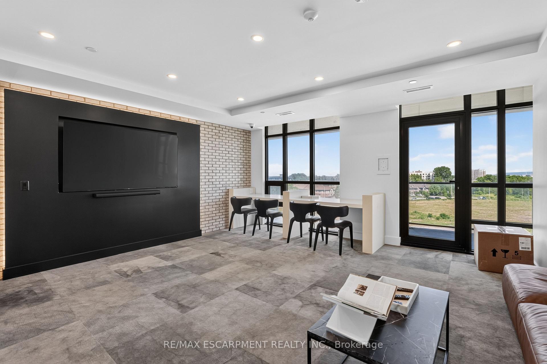 Photo 38 of Unit 822, 461 Green Road, Hamilton, Stoney Creek — HOMEH