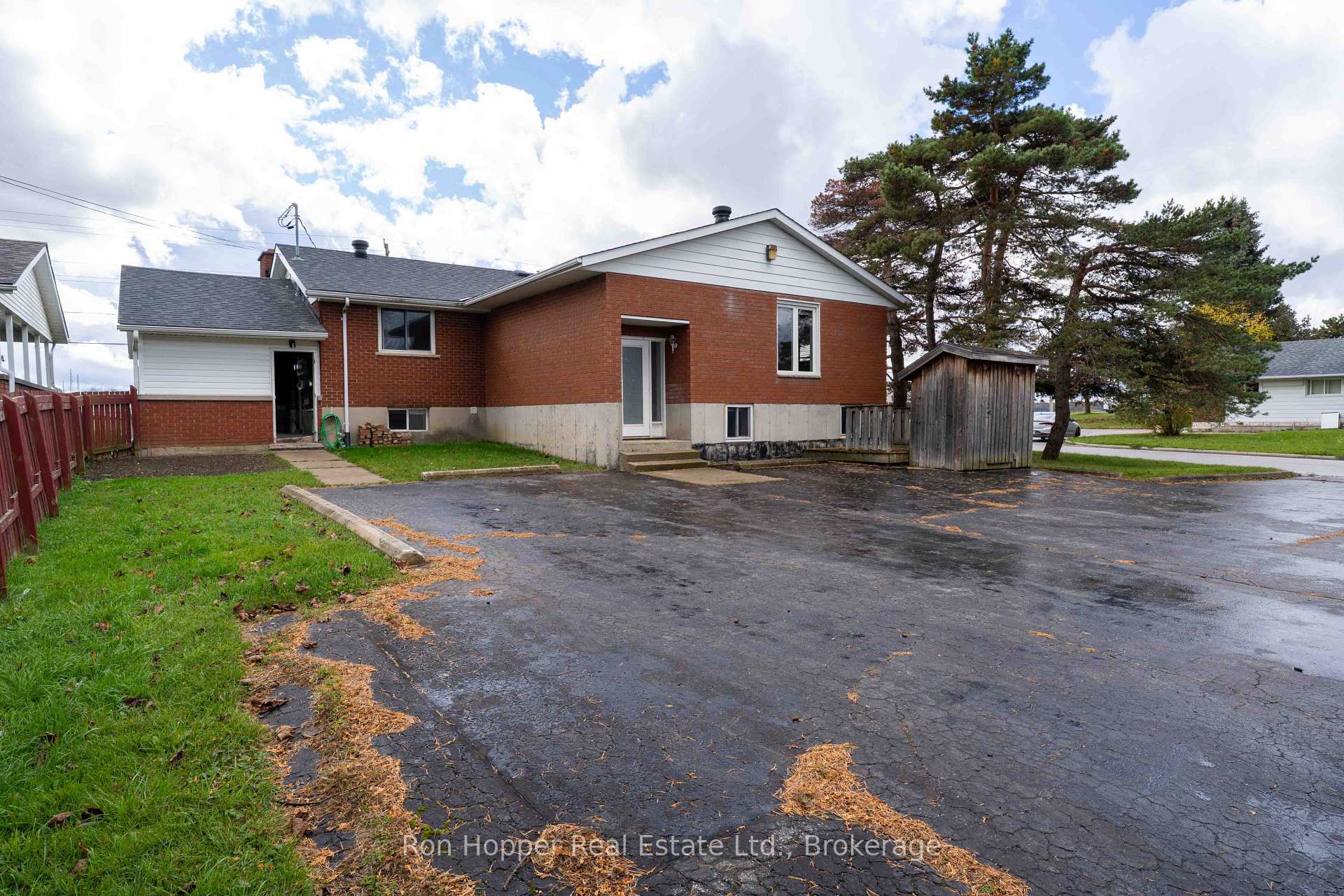 Photo 4 of 1082 8th Street E, Owen Sound — HOMEH