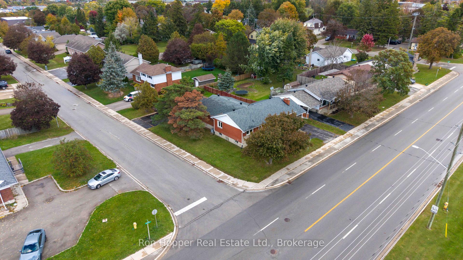 Photo 7 of 1082 8th Street E, Owen Sound — HOMEH