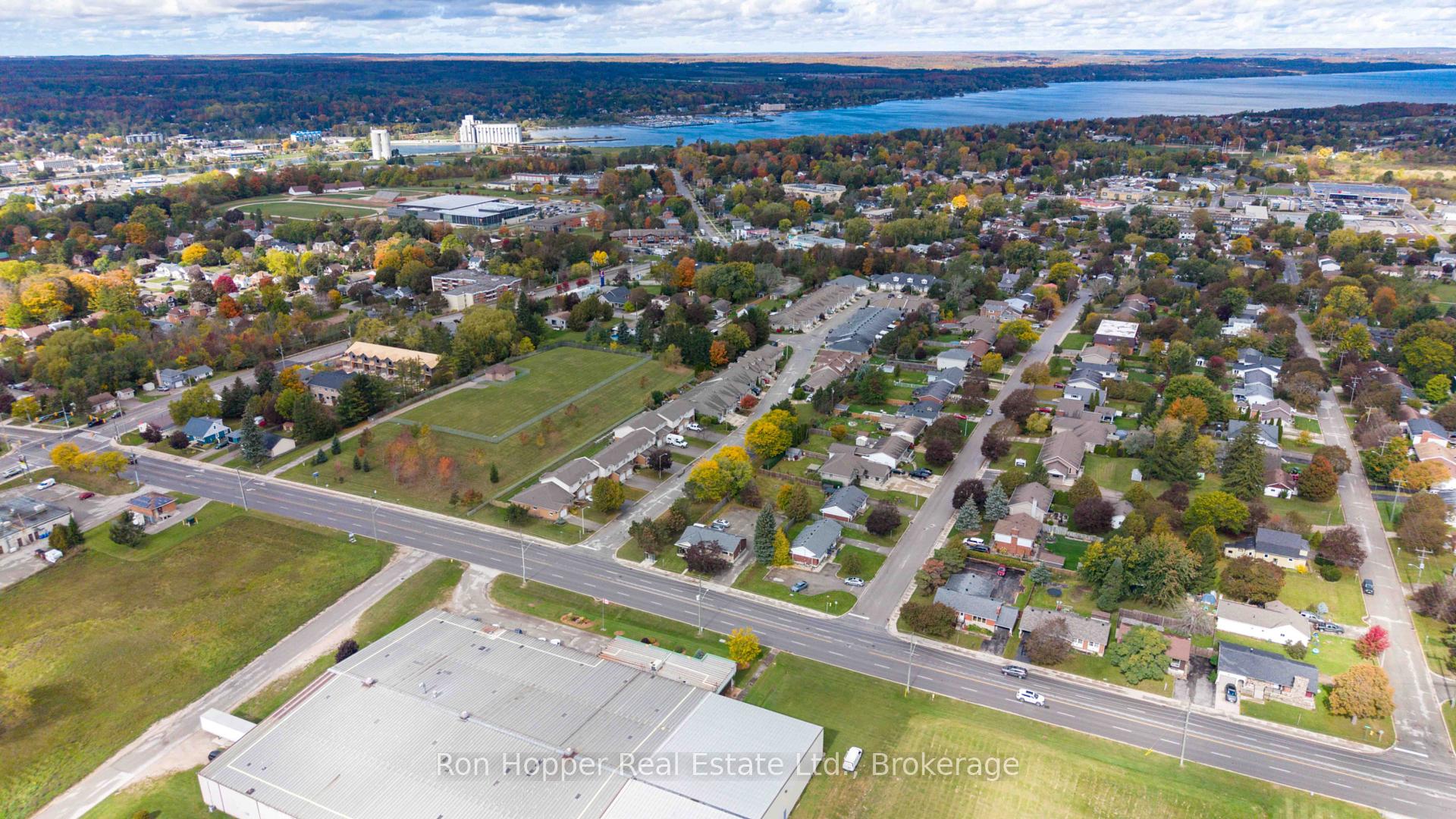 Photo 10 of 1082 8th Street E, Owen Sound — HOMEH