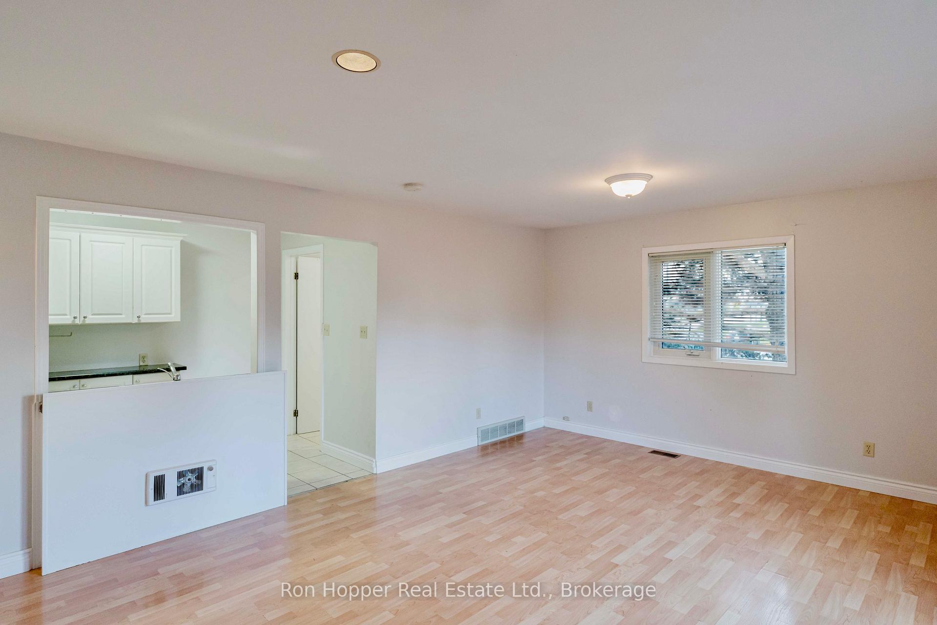 Photo 12 of 1082 8th Street E, Owen Sound — HOMEH
