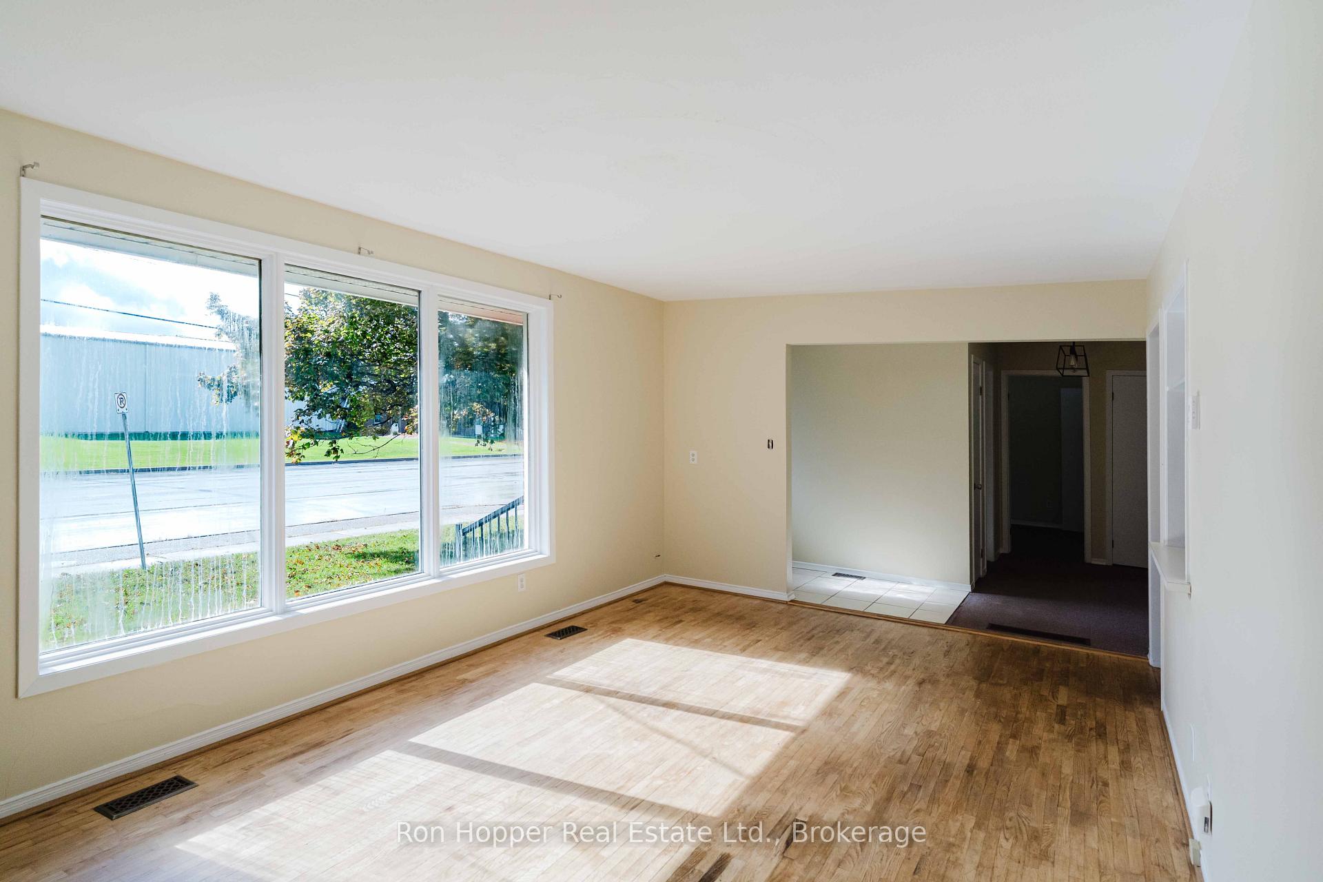 Photo 25 of 1082 8th Street E, Owen Sound — HOMEH