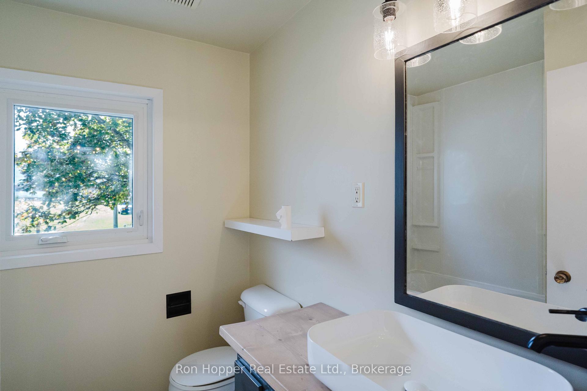 Photo 27 of 1082 8th Street E, Owen Sound — HOMEH