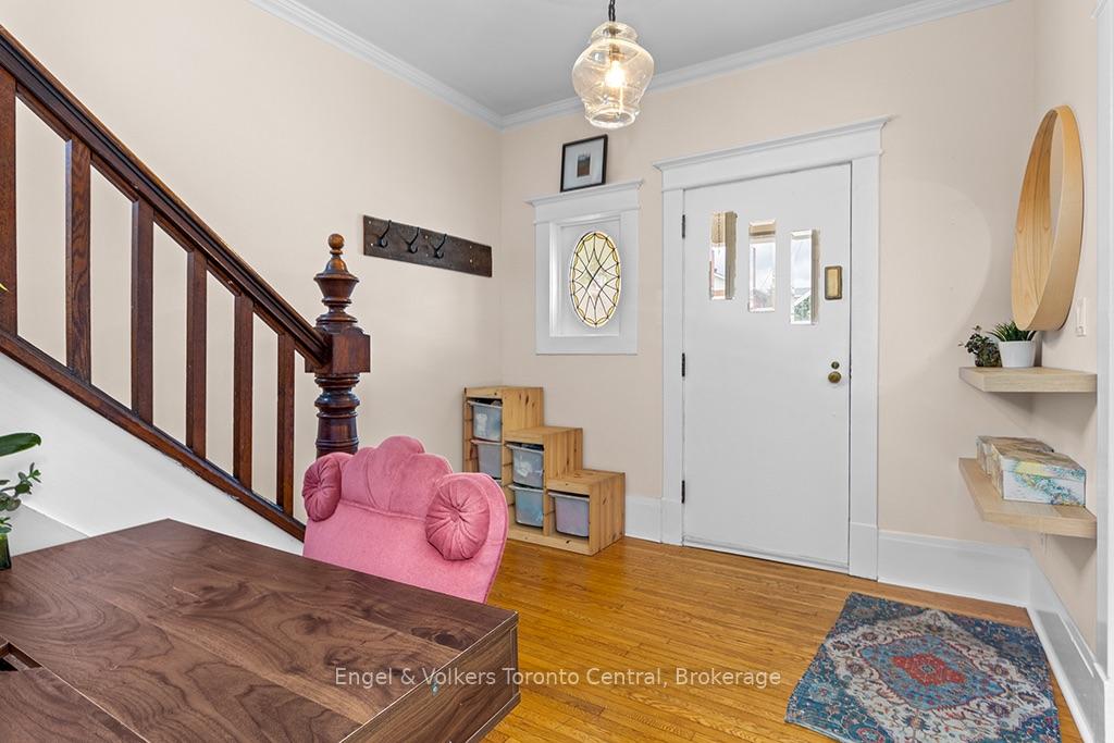 Photo 7 of 484 2ND Avenue E, Owen Sound — HOMEH