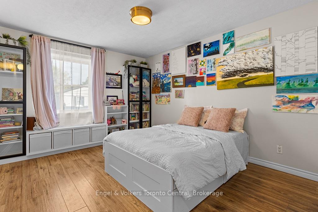 Photo 21 of 484 2ND Avenue E, Owen Sound — HOMEH