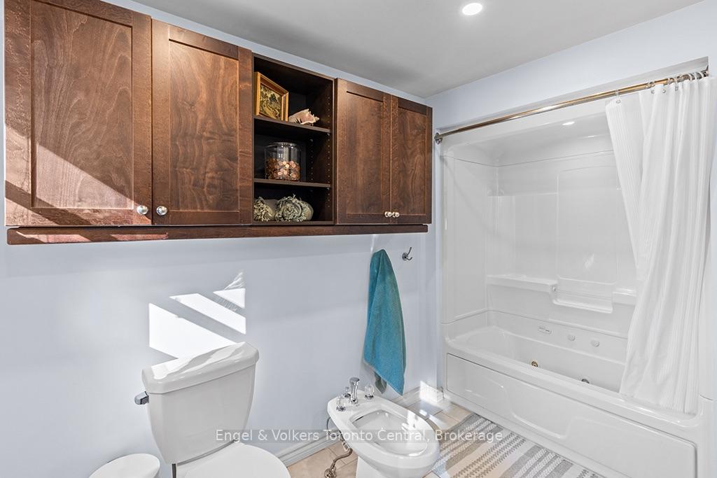 Photo 25 of 484 2ND Avenue E, Owen Sound — HOMEH
