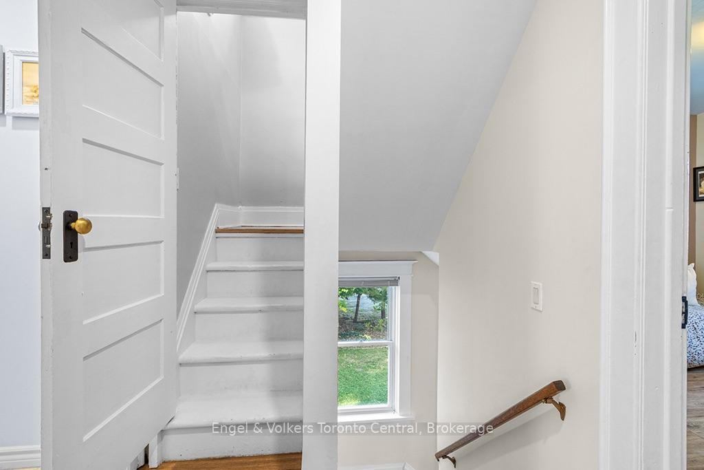 Photo 26 of 484 2ND Avenue E, Owen Sound — HOMEH