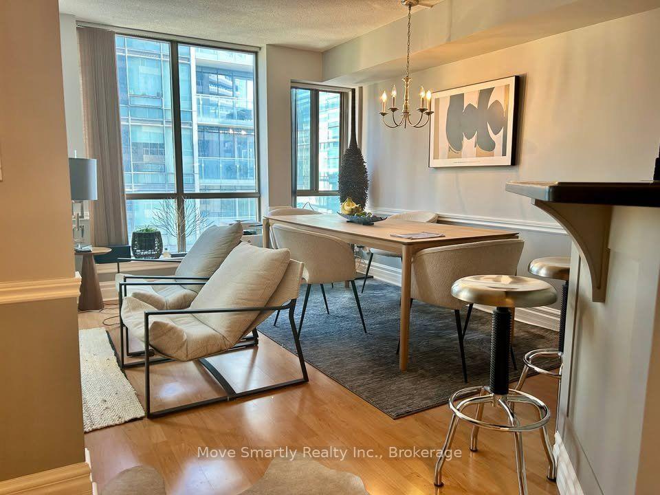 Photo of Unit 808, 40 Scollard Street