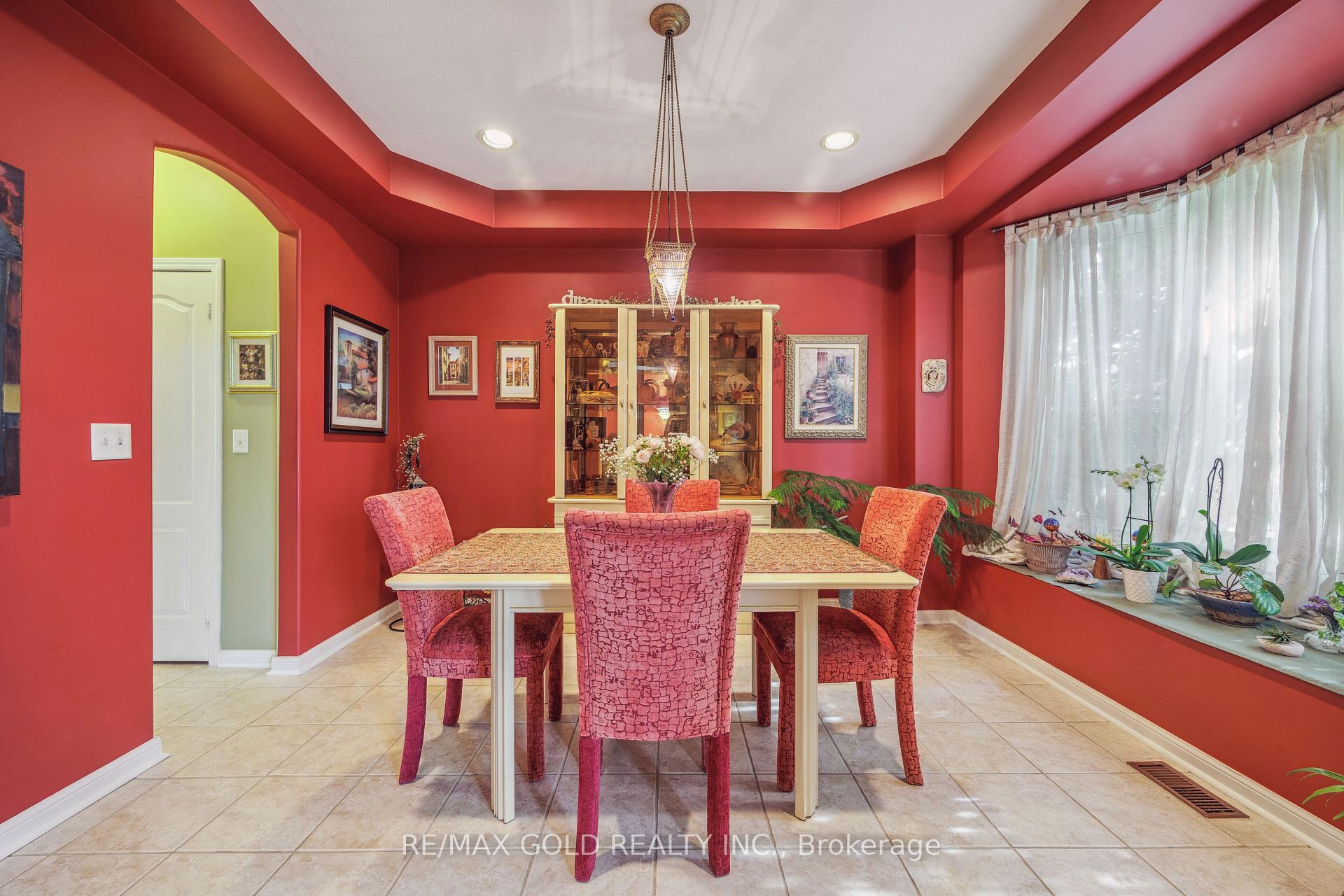 Photo 6 of 40 Maldives Crescent, Brampton, Vales of Castlemore — HOMEH
