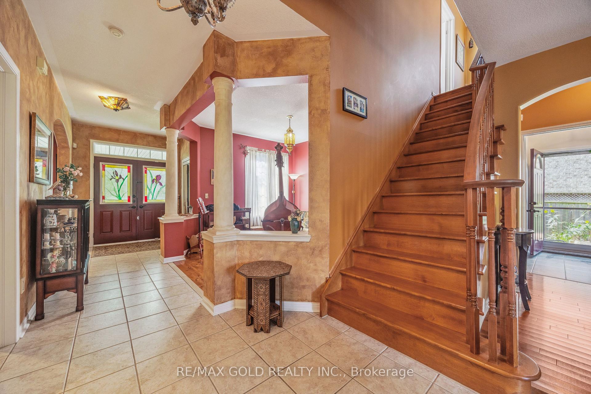 Photo 8 of 40 Maldives Crescent, Brampton, Vales of Castlemore — HOMEH