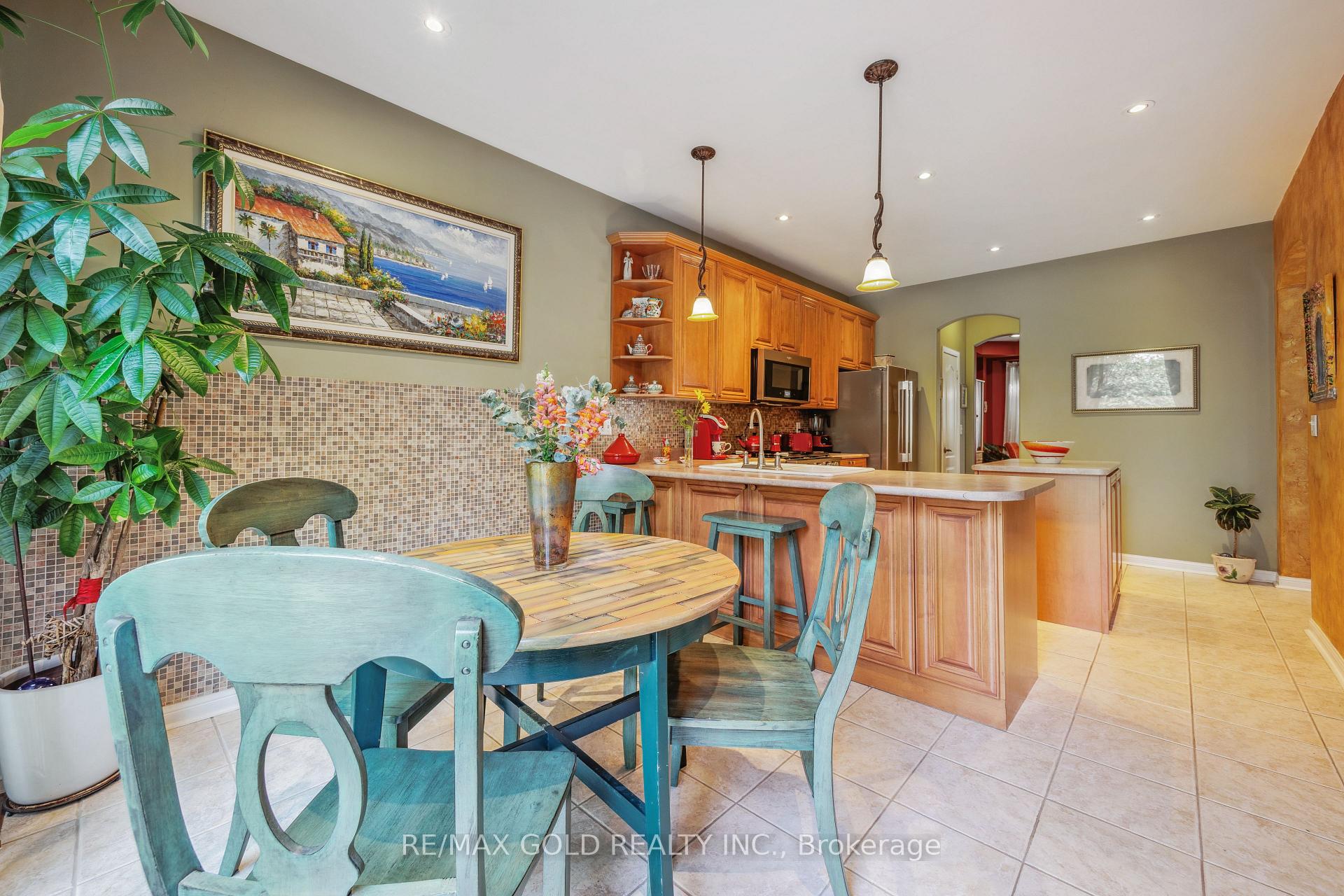 Photo 14 of 40 Maldives Crescent, Brampton, Vales of Castlemore — HOMEH