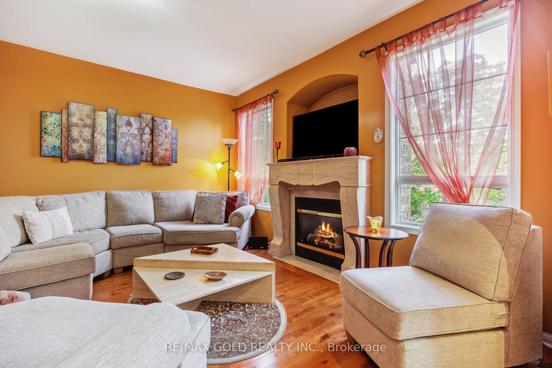 Photo 17 of 40 Maldives Crescent, Brampton, Vales of Castlemore — HOMEH