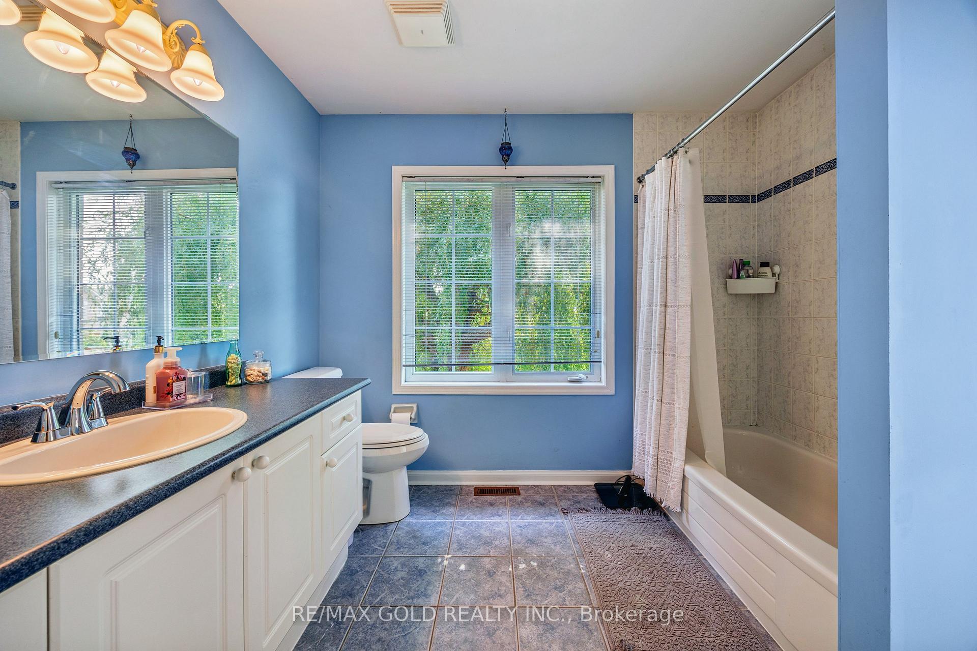 Photo 29 of 40 Maldives Crescent, Brampton, Vales of Castlemore — HOMEH